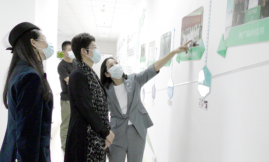 为什么需要切片扫描仪中石油（宝石花集团）副总裁—赵总莅临艾托金生物医药（苏州）有限公司考察_https://www.jmylbn.com_新闻资讯_第13张